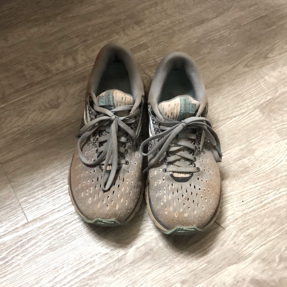 Brooks glycerine size 6.5